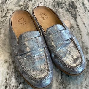 Naturalizer Penny Loafer Mule, Metallic Silver, Size 9
